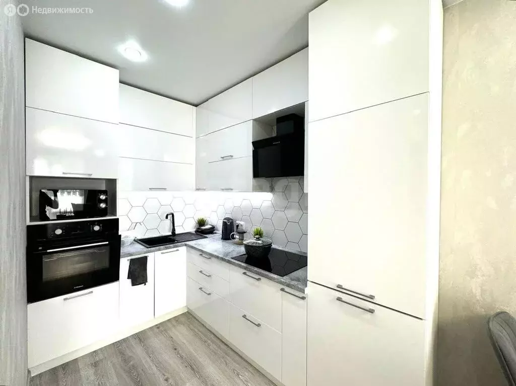 2-комнатная квартира: Казань, улица Азата Аббасова, 5 (41 м) - Фото 1