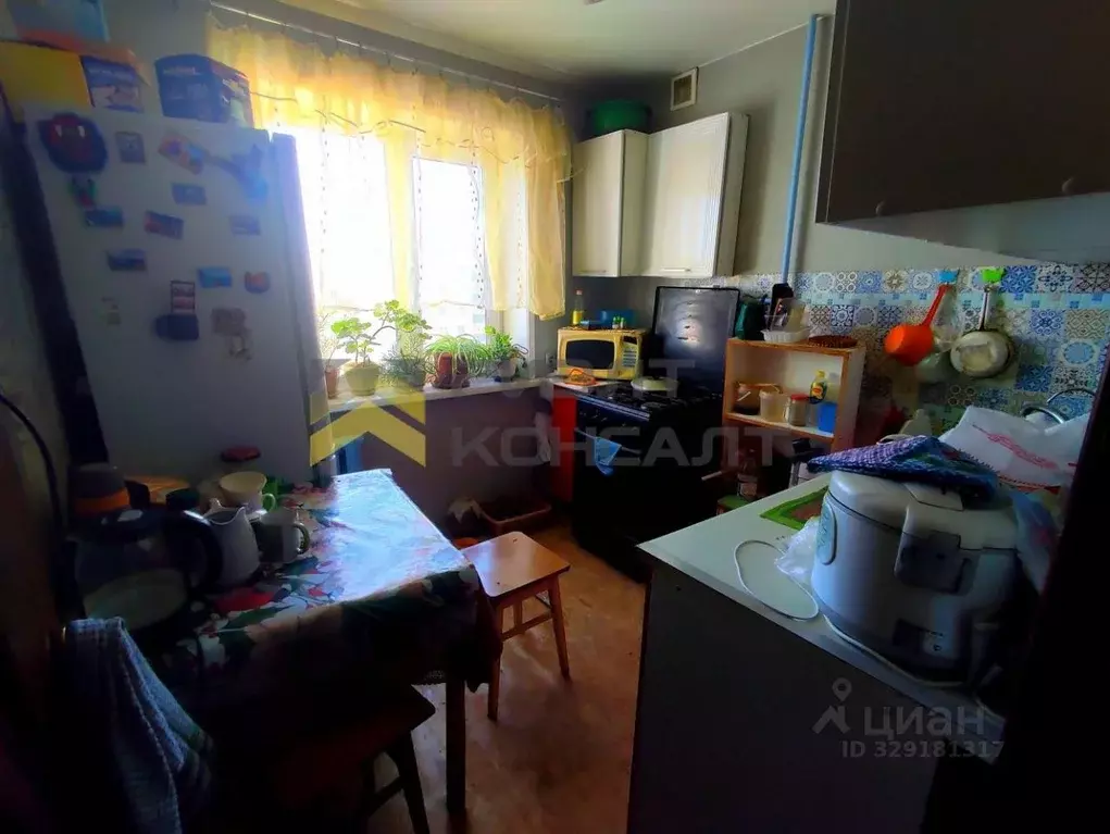 3-к кв. Омская область, Омск ул. 21-я Амурская, 3 (44.7 м) - Фото 2