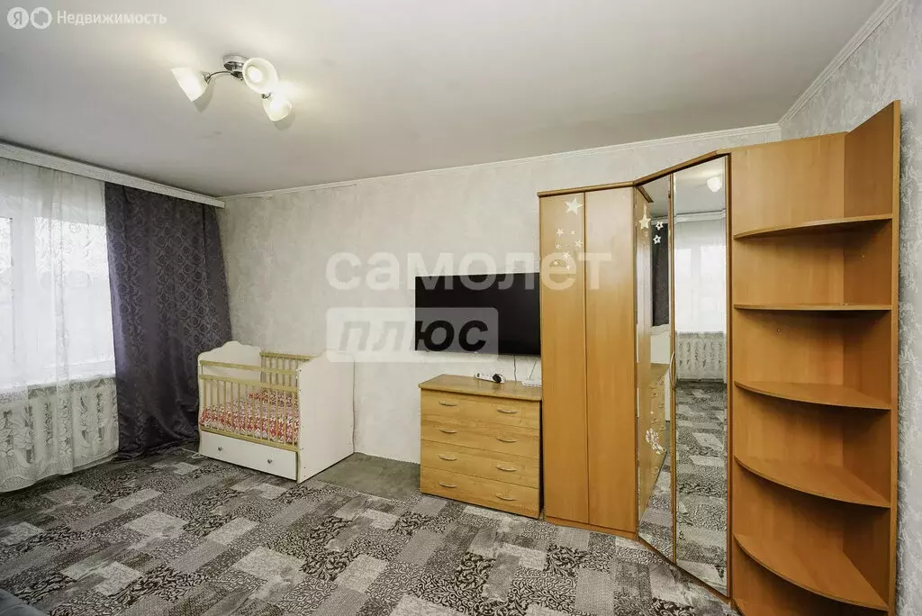 3-комнатная квартира: Омск, посёлок Амурский, Гражданская улица, 1 (65 ... - Фото 1