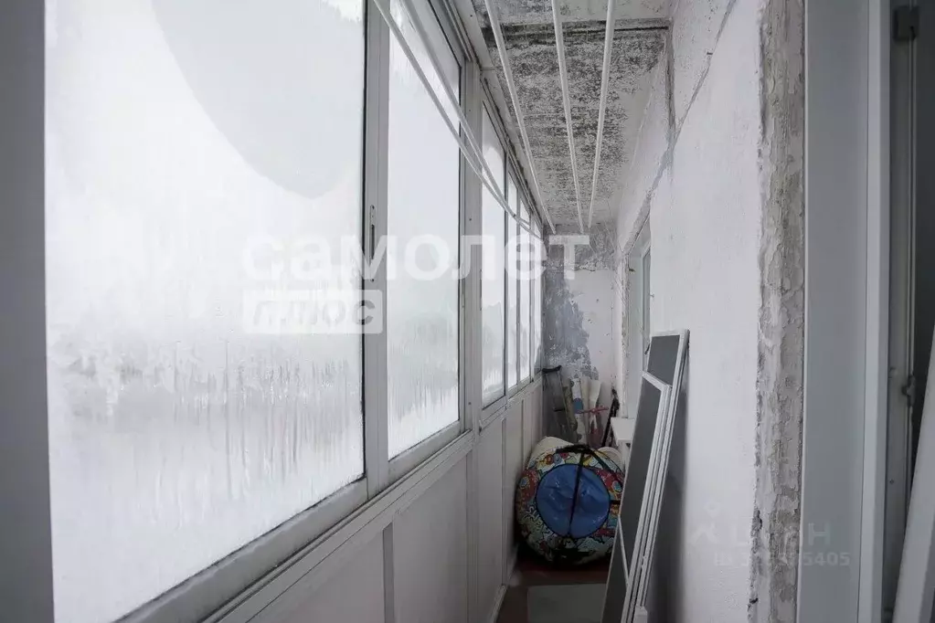 3-к кв. Кемеровская область, Кемерово Аллейная ул., 9А (57.3 м) - Фото 2