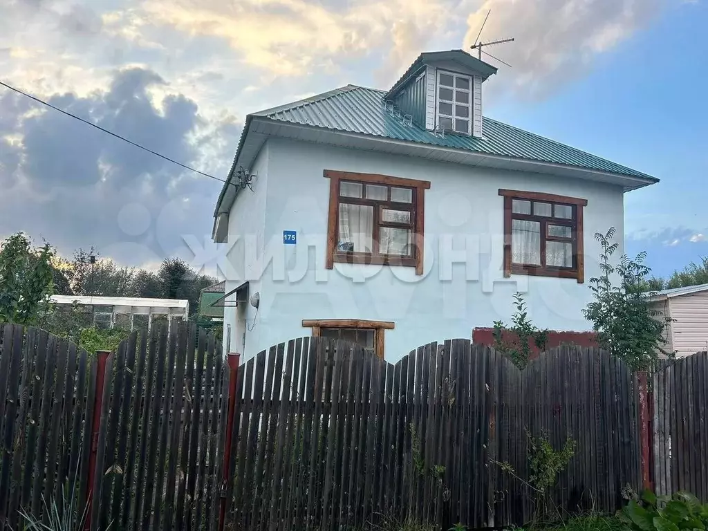 Дача 100 м на участке 4,1 сот. - Фото 0
