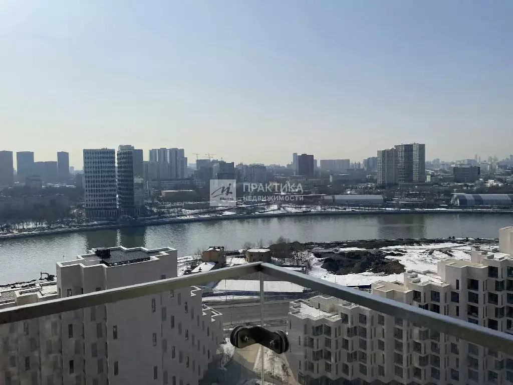 Продается 3-комнатная квартира - Фото 1