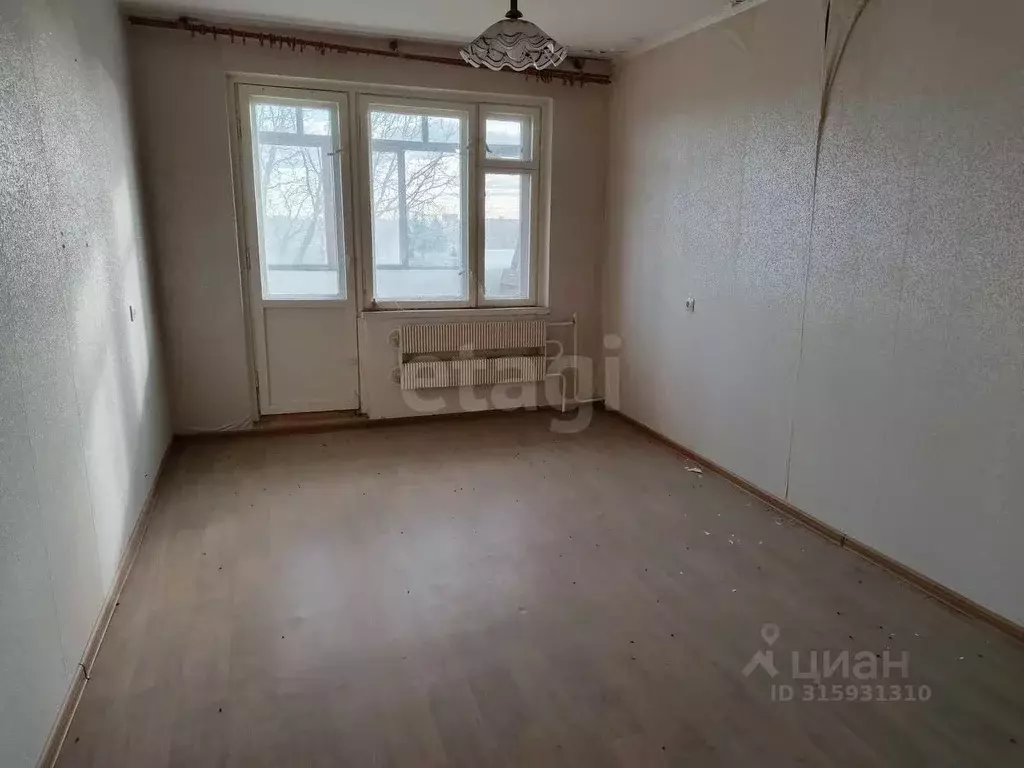 1-к кв. Псковская область, Остров ул. Меркурьева, 16 (32.4 м) - Фото 1