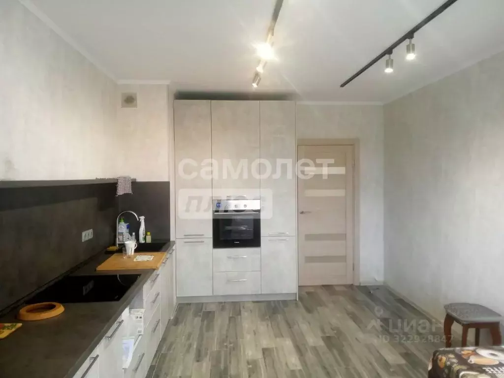 3-к кв. Курская область, Курск Рябиновая ул., 26Б (57.4 м) - Фото 1