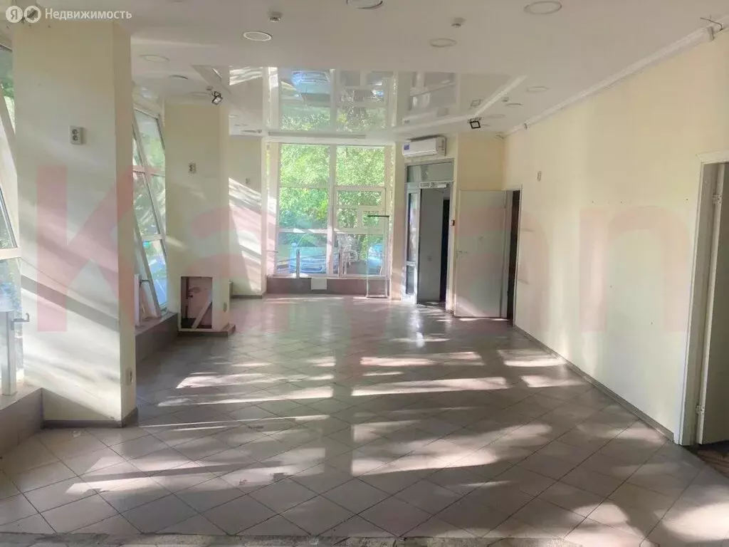 Торговая площадь (122 м) - Фото 1