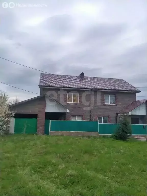 Дом в село Дмитриевка, Южная улица (155 м) - Фото 1