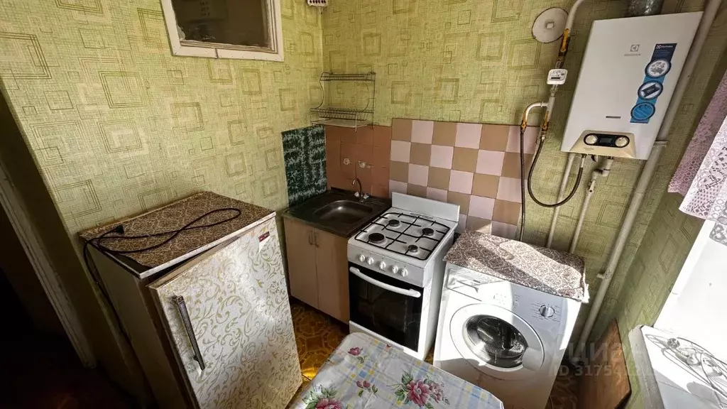 2-к кв. Башкортостан, Нефтекамск ул. Карла Маркса, 20А (45.0 м) - Фото 1
