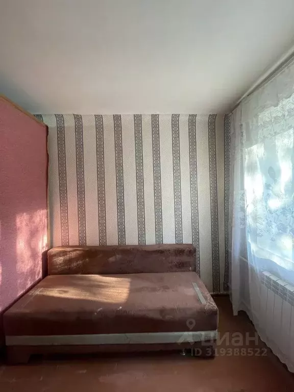Комната Омская область, Омск Краснознаменная ул., 2А (13.5 м) - Фото 1