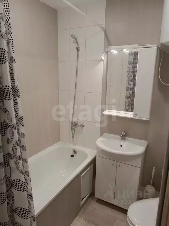 Студия Кировская область, Киров ул. Потребкооперации, 46 (23.0 м) - Фото 0