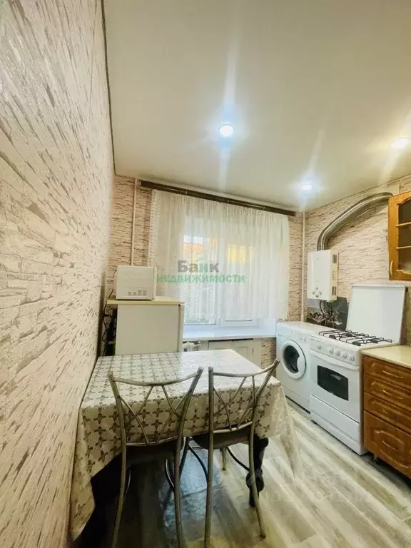 1-к кв. Саратовская область, Вольск ул. Пугачева, 60А (29.5 м) - Фото 2