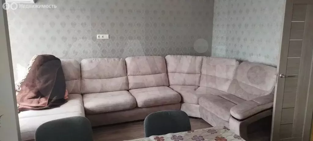 2-комнатная квартира: Саратов, улица имени В.И. Оржевского, 7 (56 м) - Фото 0