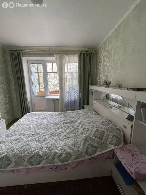 4-комнатная квартира: Чебоксары, улица Красина, 10 (61 м) - Фото 1