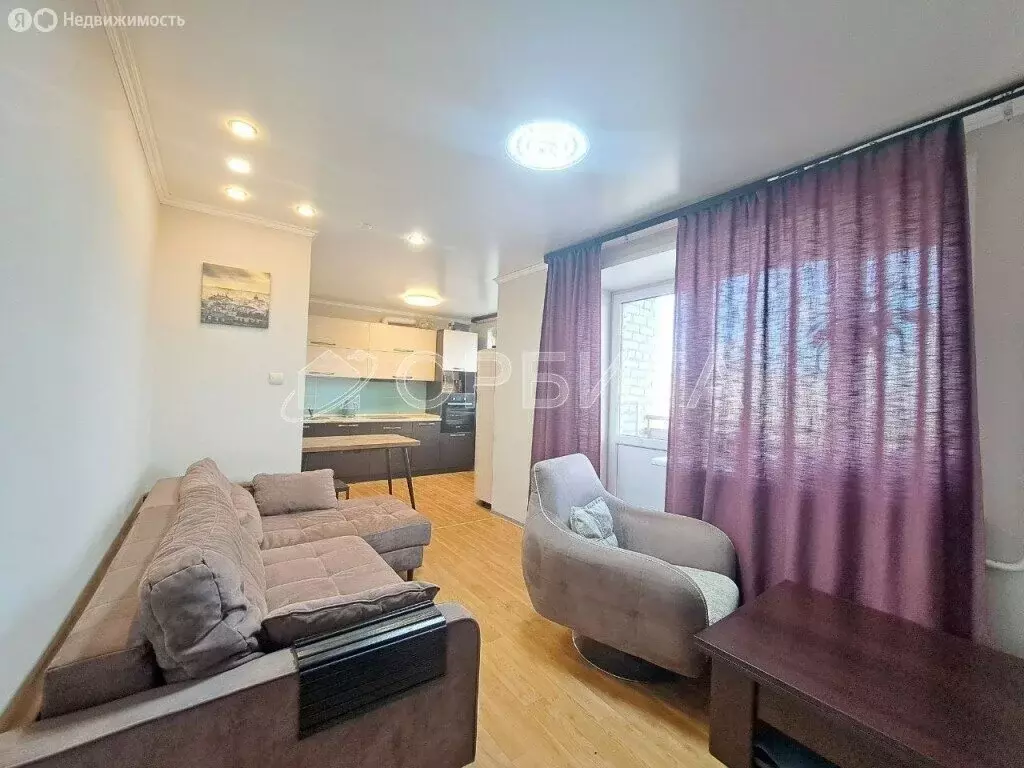 2-комнатная квартира: Тюмень, улица Энергетиков, 62А (65.5 м) - Фото 2