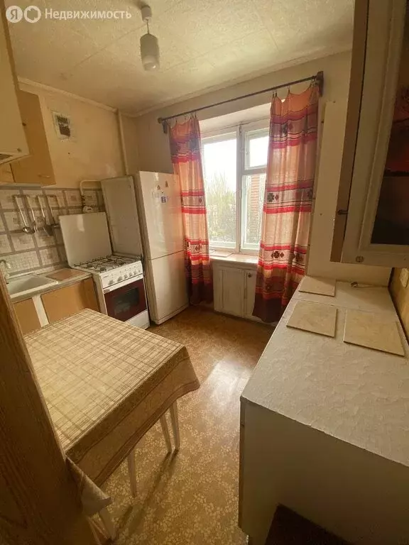 2-комнатная квартира: Чебоксары, улица Мичмана Павлова, 2 (43.9 м) - Фото 0