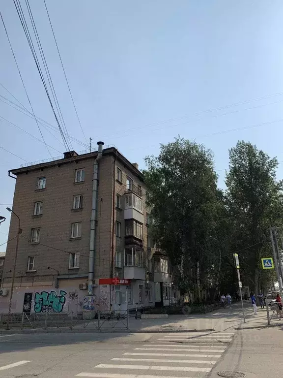 3-к кв. Новосибирская область, Новосибирск ул. Гоголя, 17 (56.0 м) - Фото 0