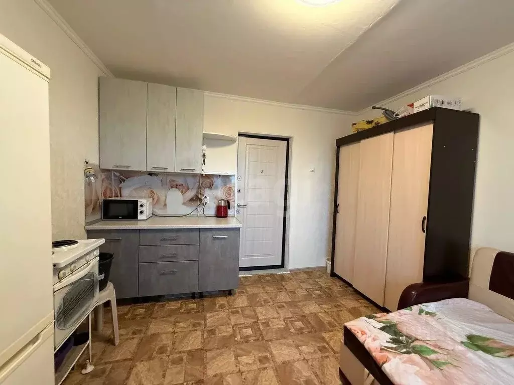 Комната Тюменская область, Тюмень Олимпийская ул., 23 (13.2 м) - Фото 1