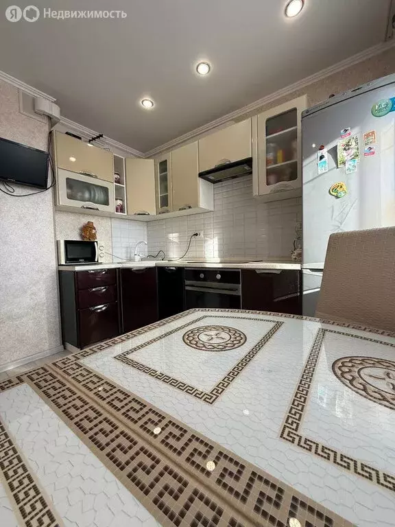 1-комнатная квартира: Калуга, Хрустальная улица, 44к5 (42.3 м) - Фото 2