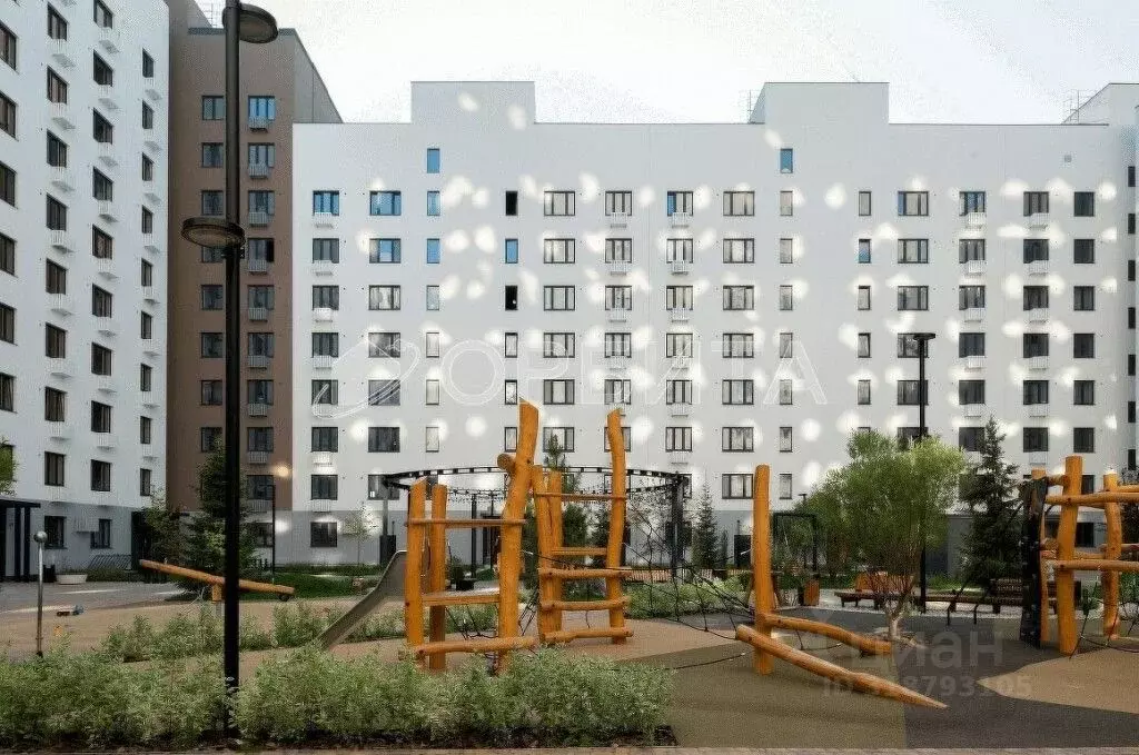 2-к кв. Тюменская область, Тюмень Новгородская ул., 20 (69.9 м) - Фото 1