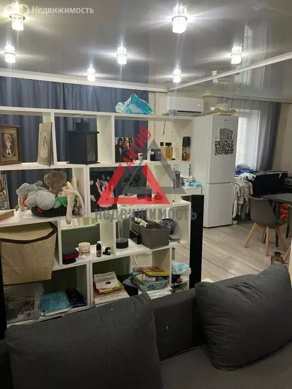 Квартира-студия: Каменск-Уральский, улица Кутузова, 36 (33.2 м) - Фото 1