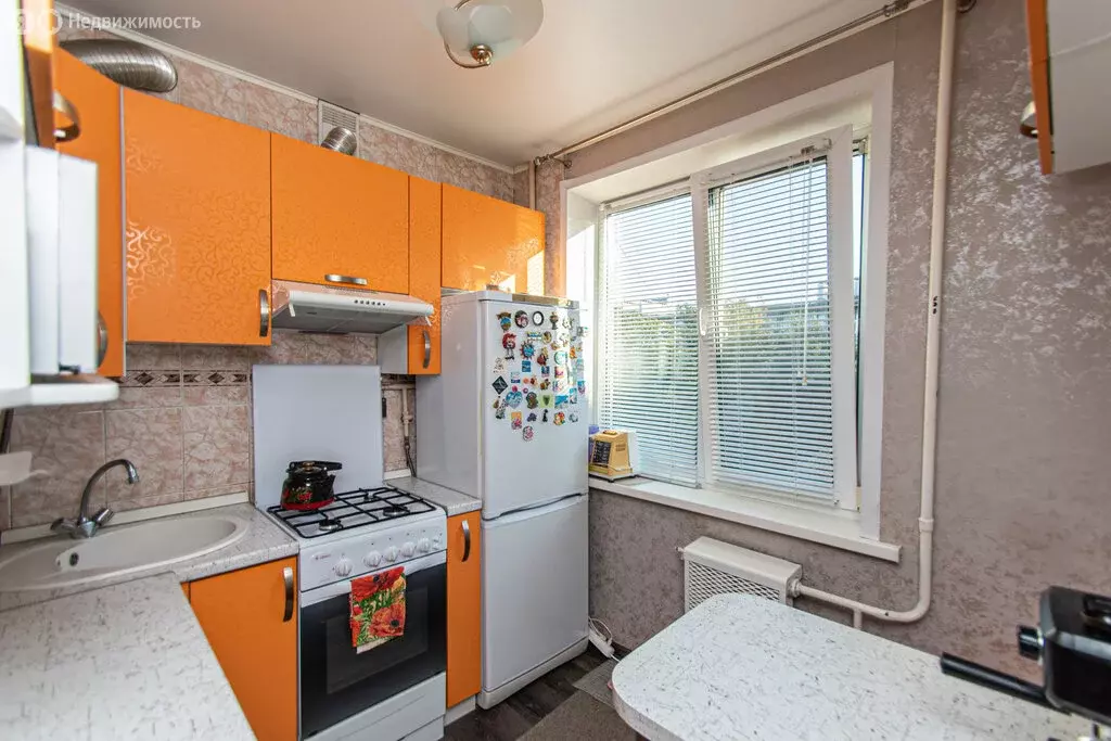 3-комнатная квартира: Брянск, Ново-Советская улица, 118А (58.3 м) - Фото 0