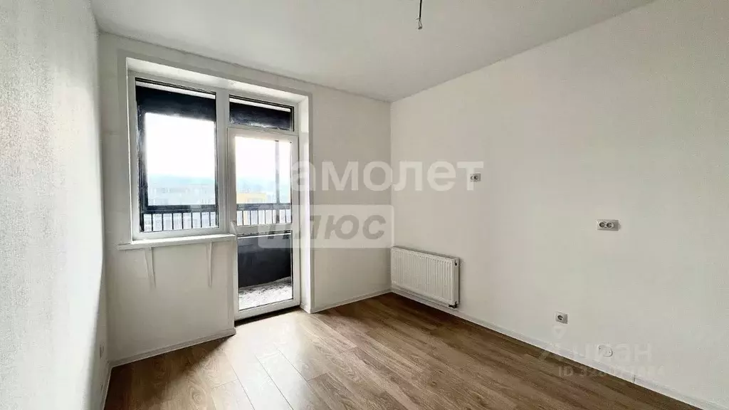 Студия Свердловская область, Екатеринбург ул. Учителей, 33/1 (21.98 м) - Фото 1