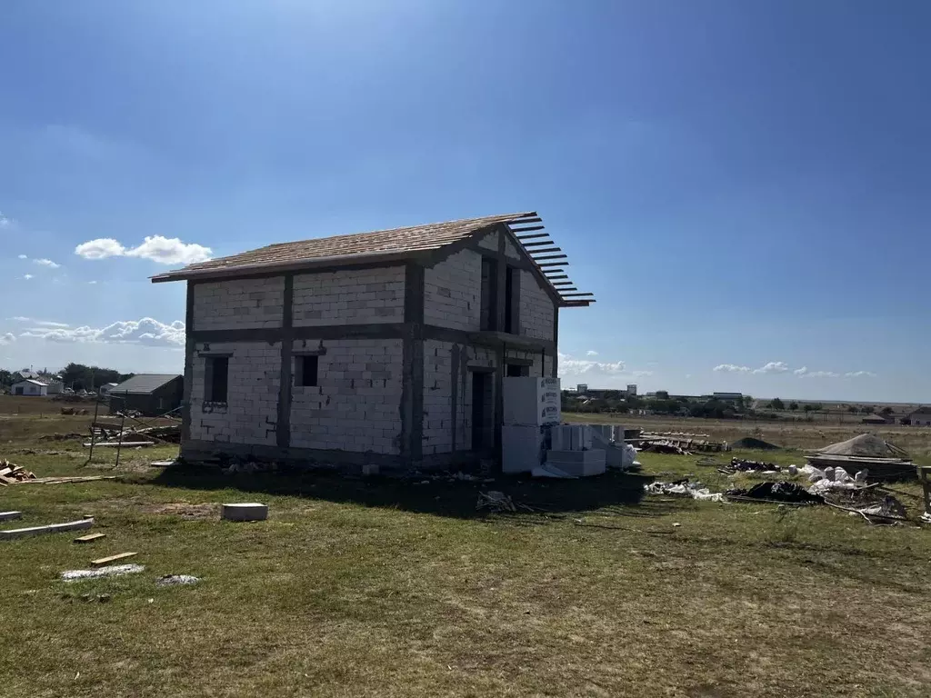 Дом в Крым, Симферопольский район, Родниковское с/пос, с. Новый Мир  ... - Фото 0