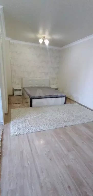 1-к. квартира, 45 м, 4/4 эт. - Фото 0