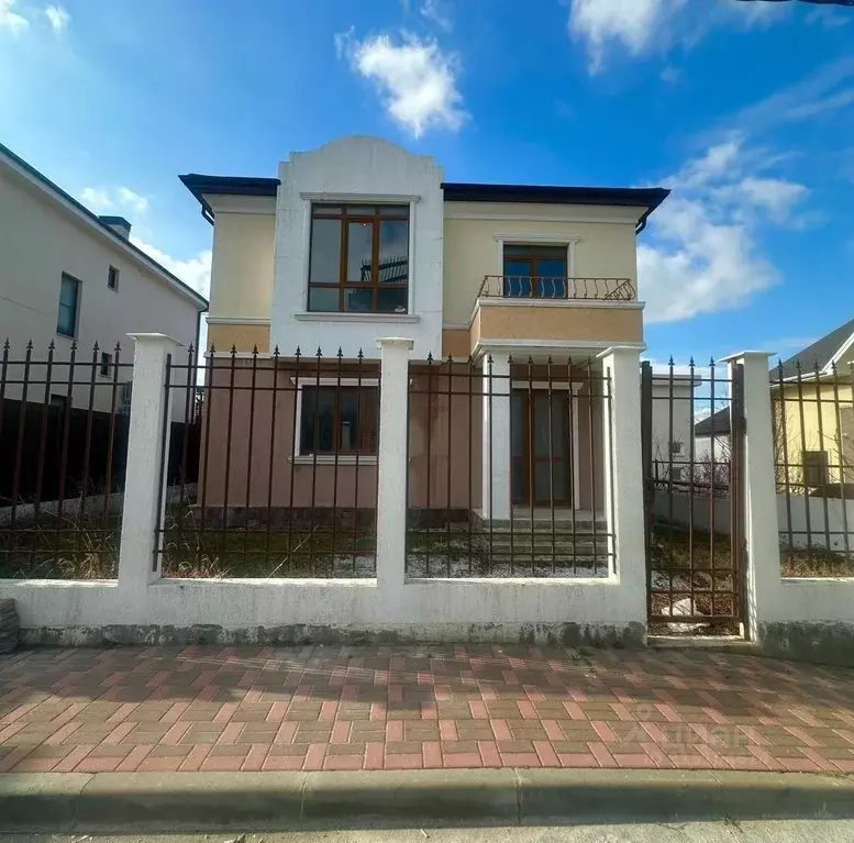 Дом в Краснодарский край, Геленджик ул. Евменьева, 6 (189 м) - Фото 1