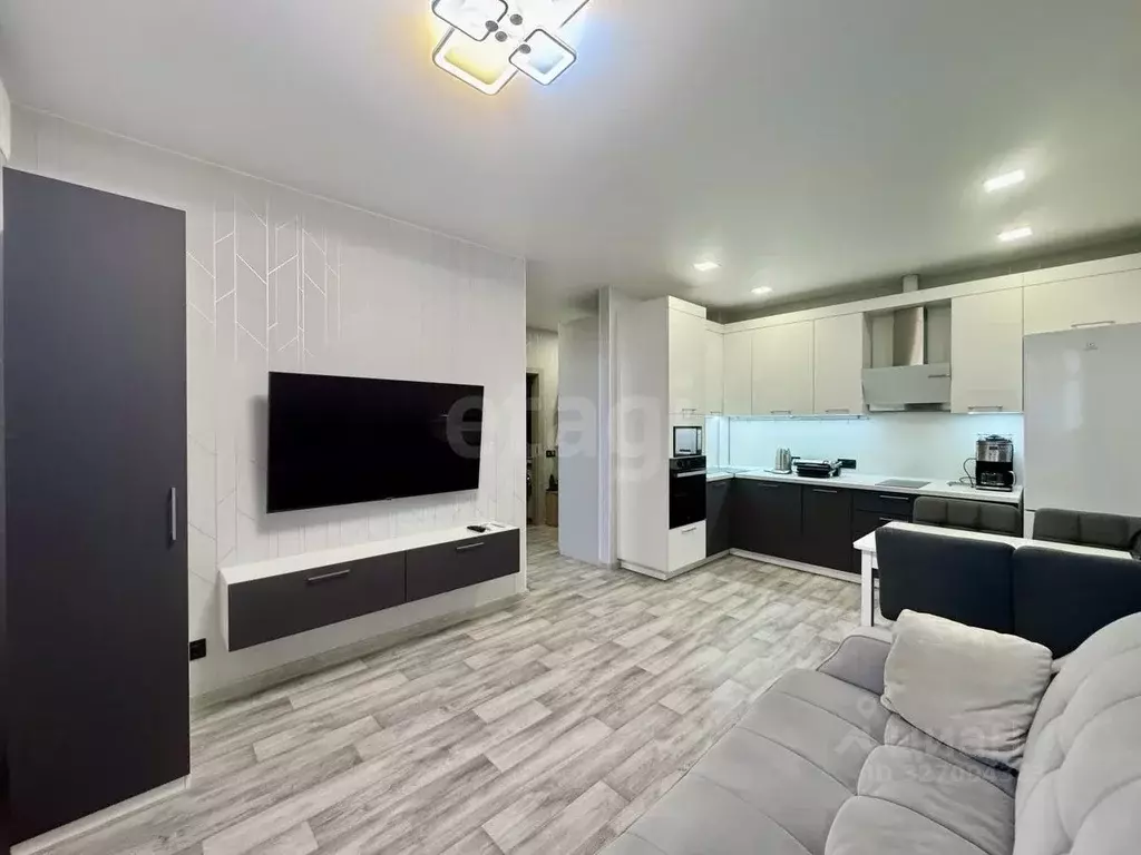 1-к кв. Тюменская область, Тюмень ул. Муравленко, 11 (40.5 м) - Фото 0