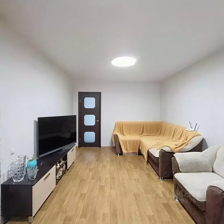 1-к кв. Чувашия, Чебоксары Университетская ул., 38к3 (60.0 м) - Фото 1