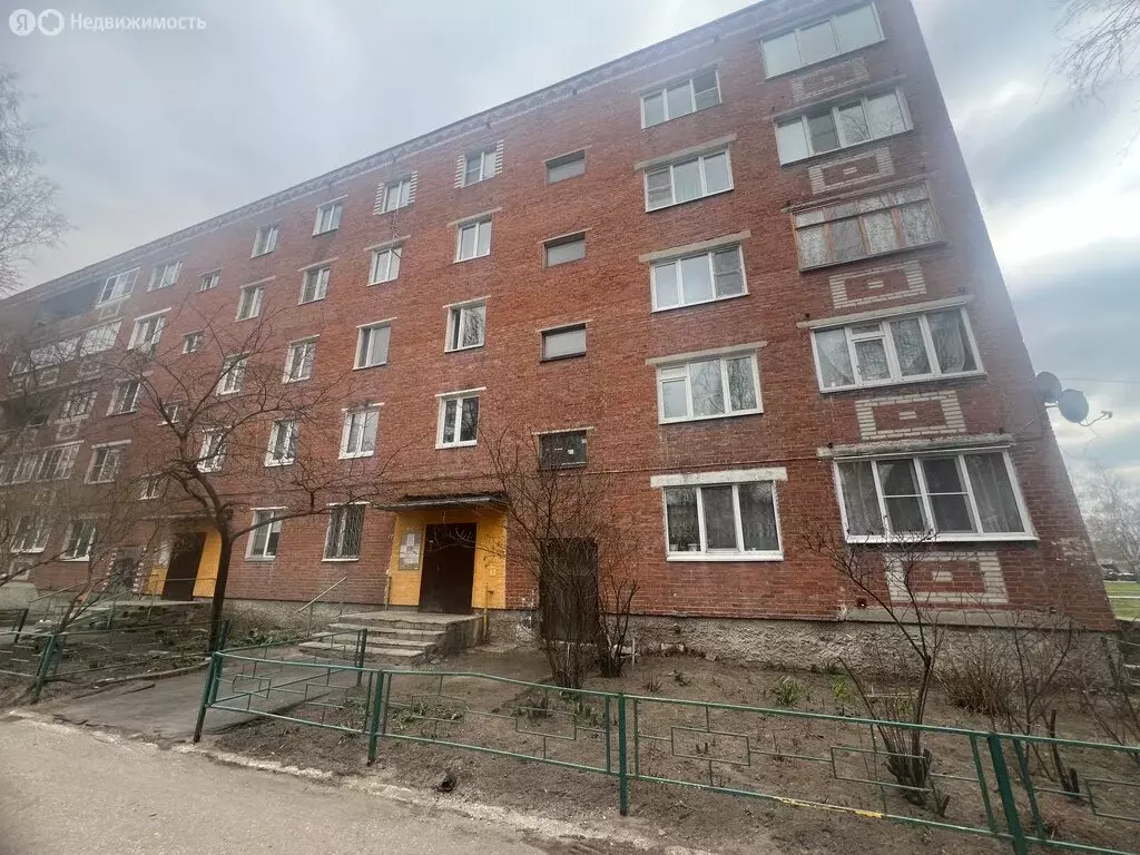 2-комнатная квартира: Куровское, Коммунистическая улица, 6 (52 м) - Фото 0