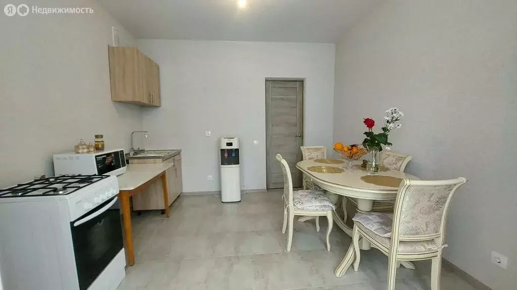 3-комнатная квартира: Владикавказ, Владивостокская улица, 37 (87 м) - Фото 1