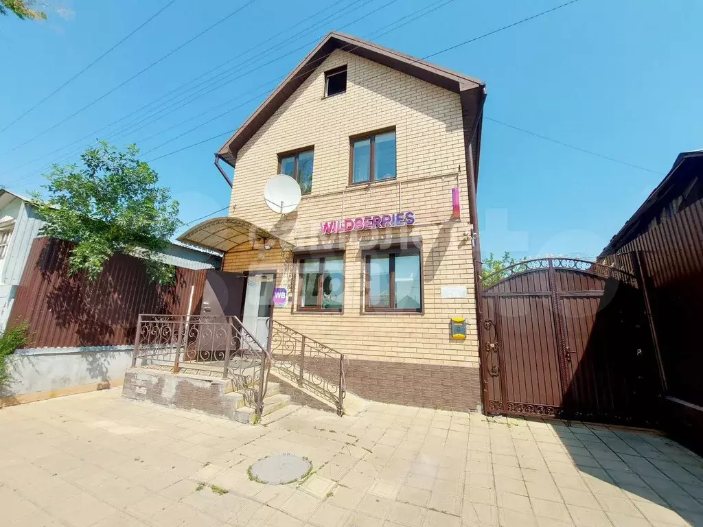 Продам торговое помещение, 180.4 м - Фото 1