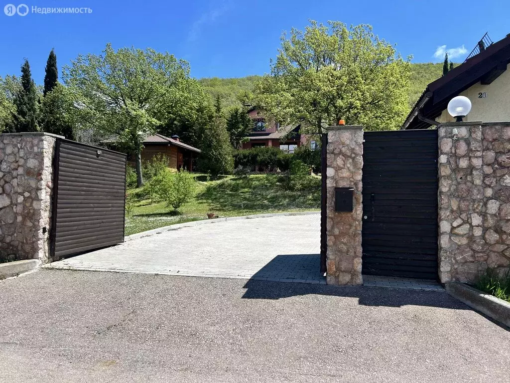 Дом в Орлиное, Тенистая улица, 20 (197.7 м) - Фото 1