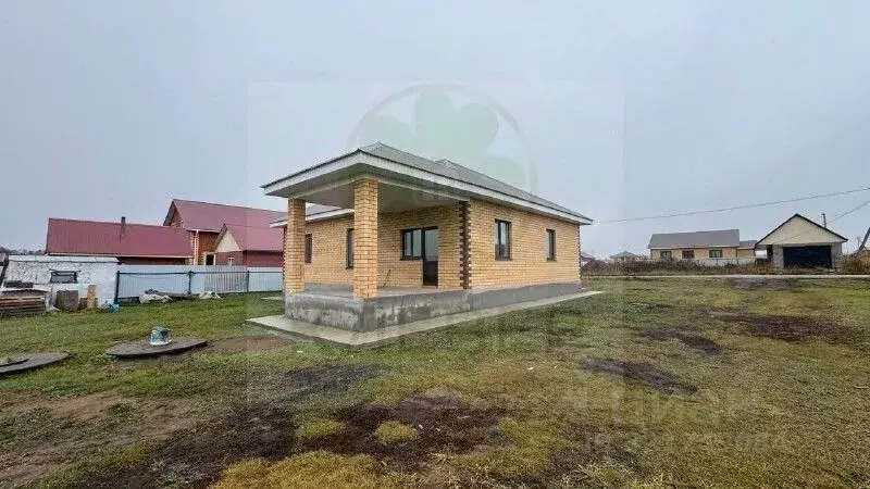 Дом в Башкортостан, Кушнаренковский сельсовет, с. Кушнаренково ул. ... - Фото 2