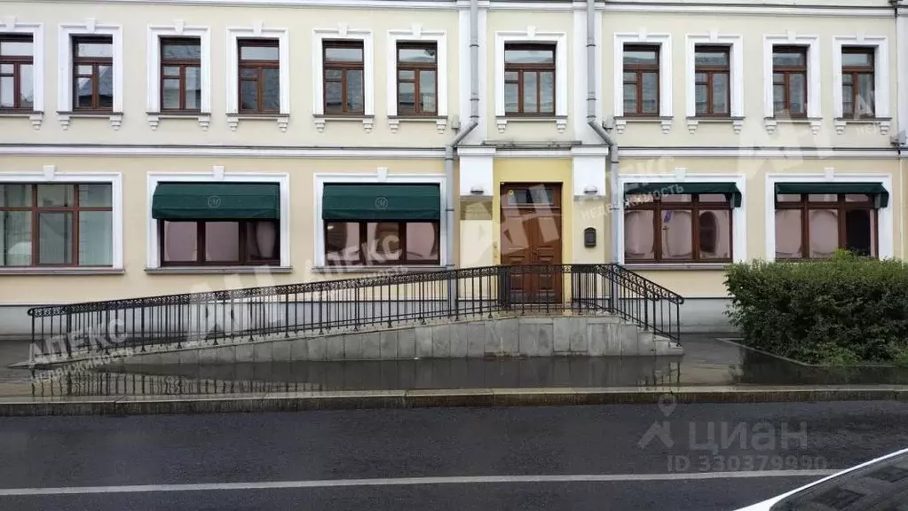Помещение свободного назначения в Москва Большой Овчинниковский пер., ... - Фото 2