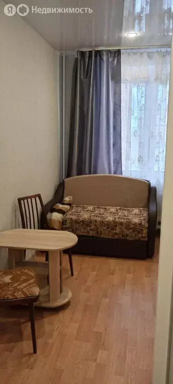 4-комнатная квартира: посёлок Знамя Октября, 29 (81.2 м) - Фото 2