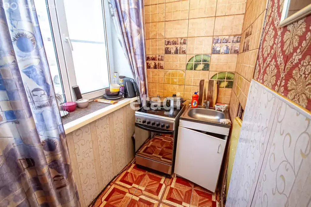 3-комнатная квартира: Новосибирск, Республиканская улица, 7 (50 м) - Фото 1