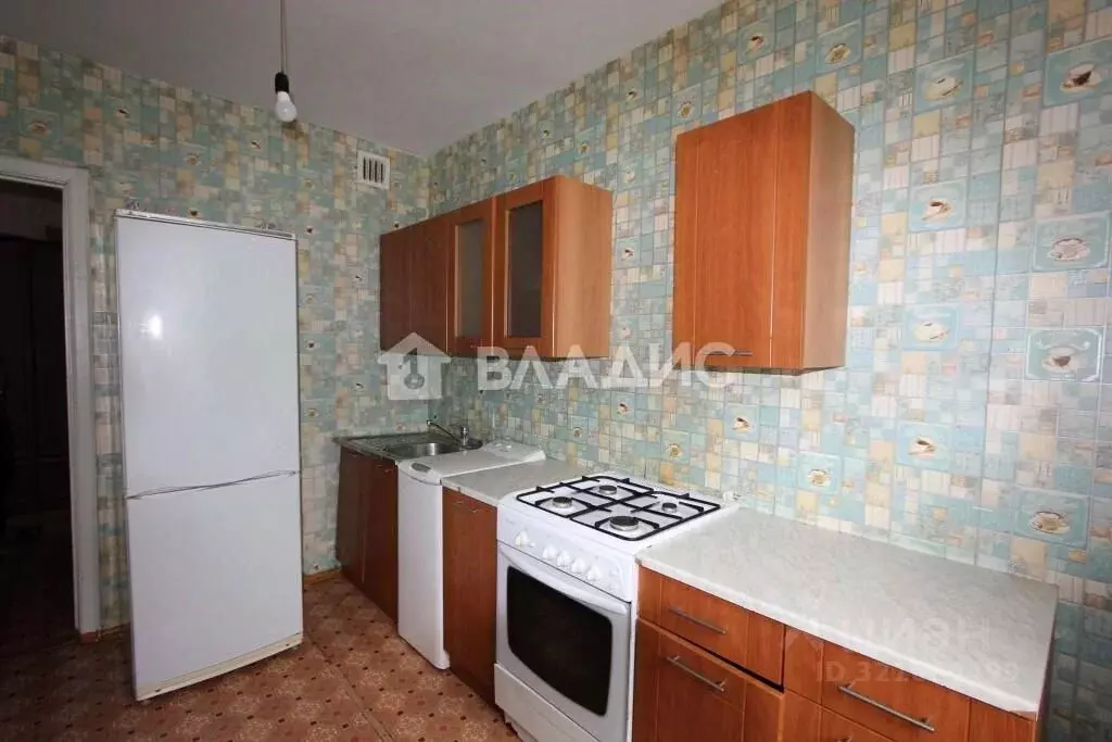 2-к кв. Башкортостан, Стерлитамак ул. Артема, 97А (50.5 м) - Фото 0