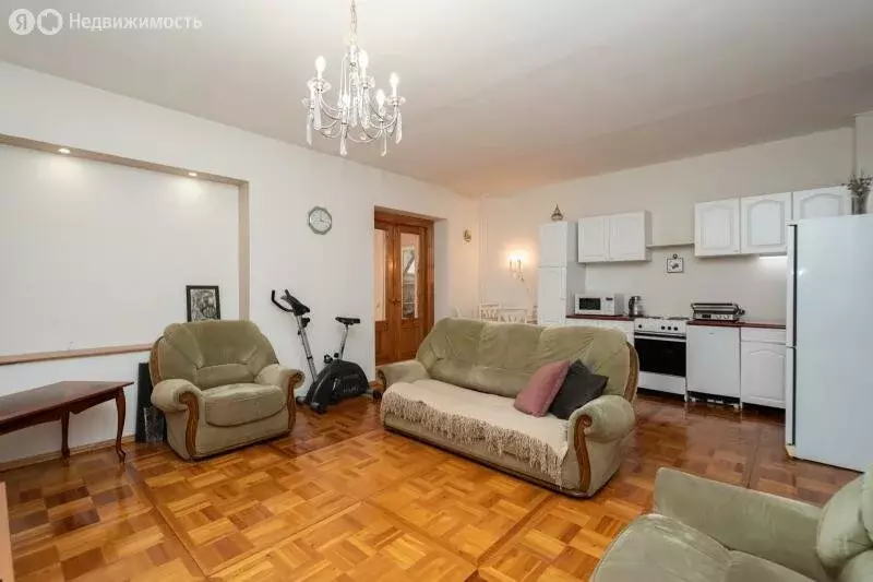 4-комнатная квартира: Иркутск, улица Фридриха Энгельса, 9 (116.5 м) - Фото 1