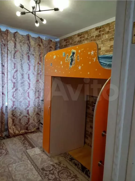 4-к. квартира, 62 м, 1/5 эт. - Фото 0