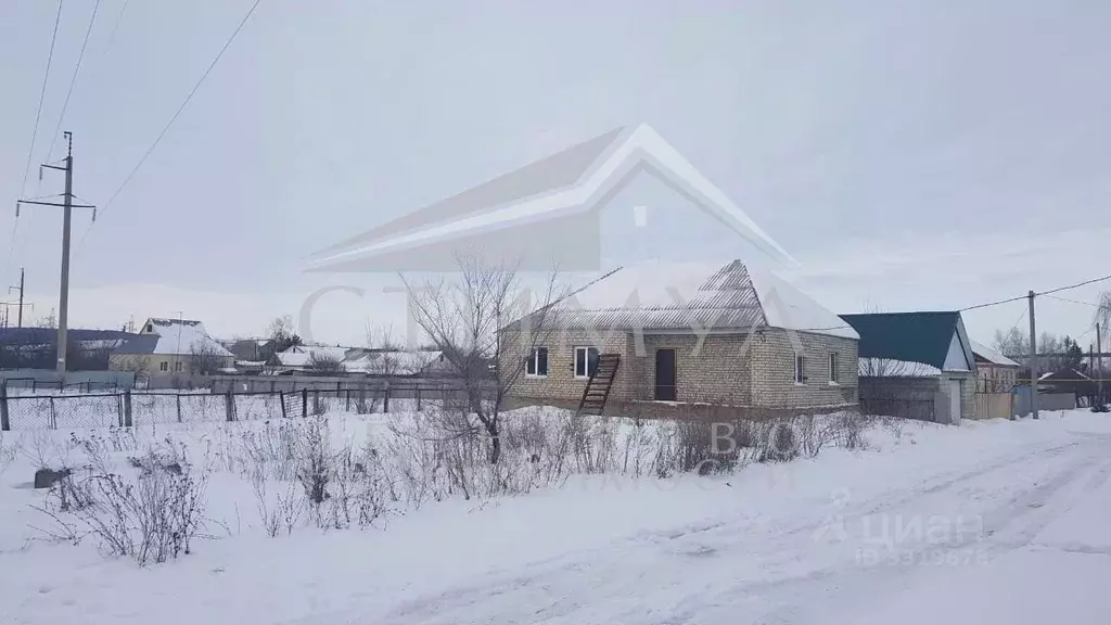 Дом в Саратовская область, Воскресенский район, Елшанское ... - Фото 0