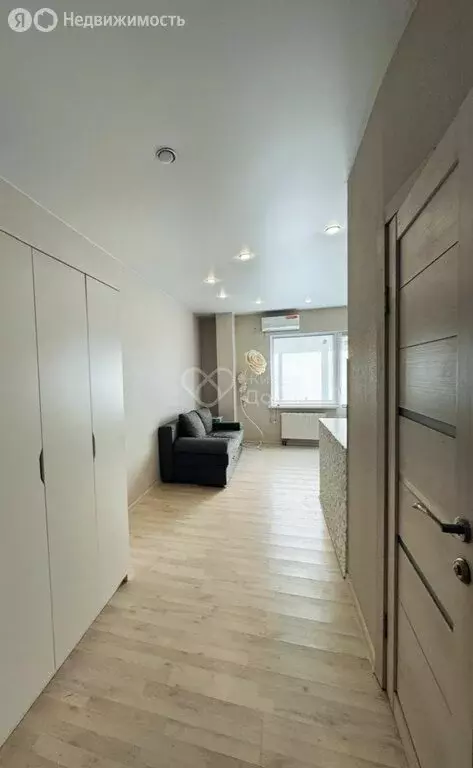 Квартира-студия: Волгоград, район Семь Ветров, бульвар 30-летия ... - Фото 2