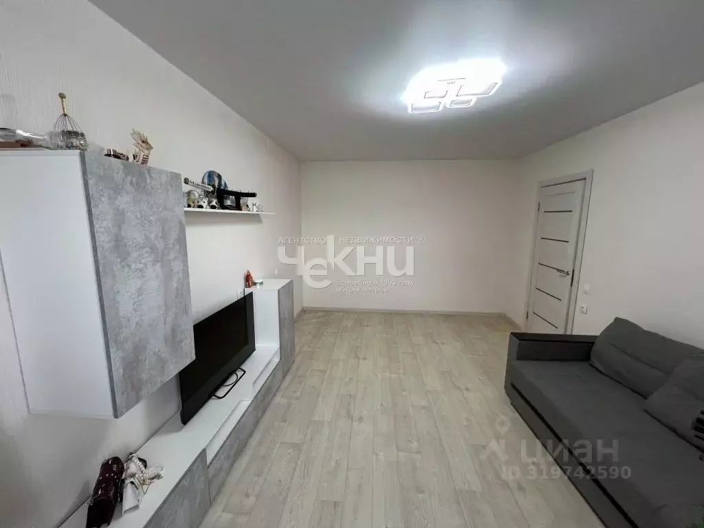 2-к кв. Нижегородская область, Нижний Новгород просп. ... - Фото 2