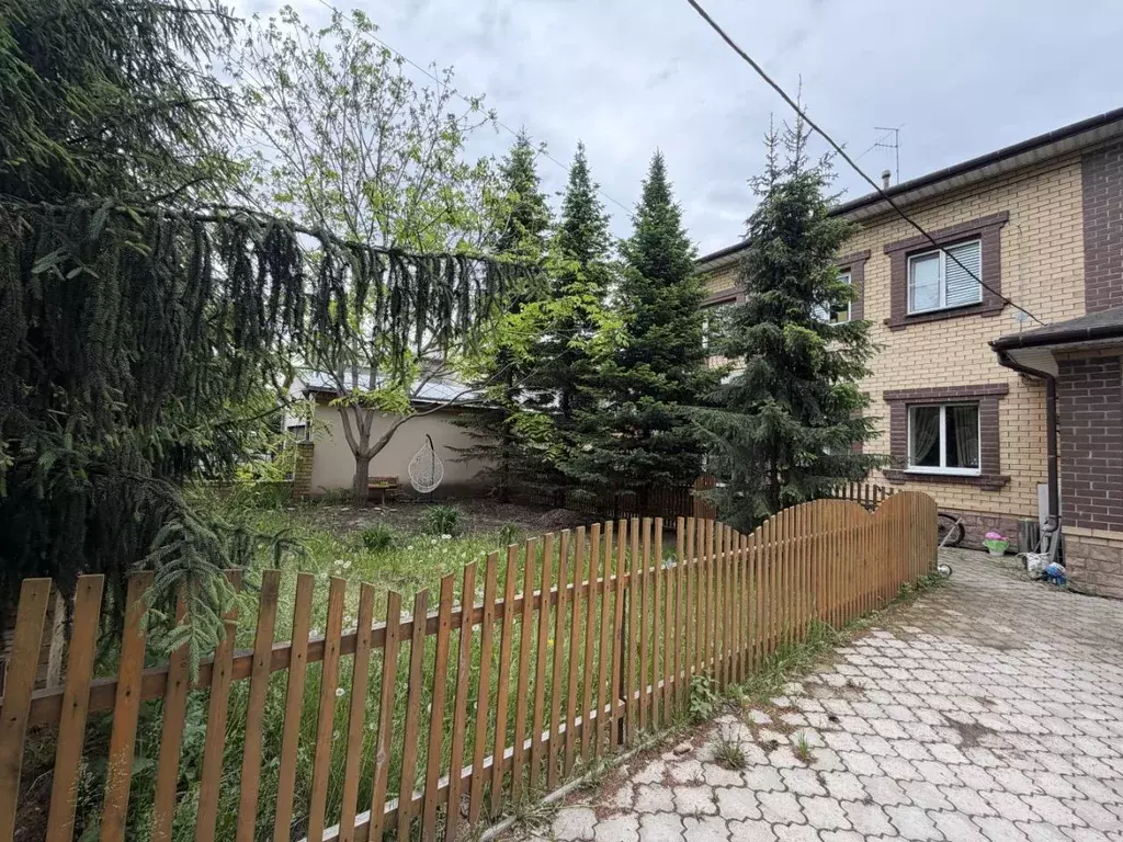 Дом в Омская область, Омск ул. 6-я Солнечная, 5 (280 м) - Фото 2