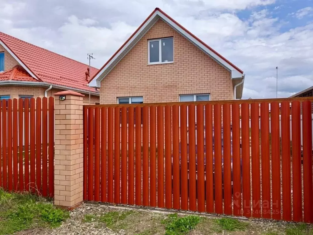 Дом в Краснодарский край, Динской район, Новотитаровская ст-ца ул. ... - Фото 1