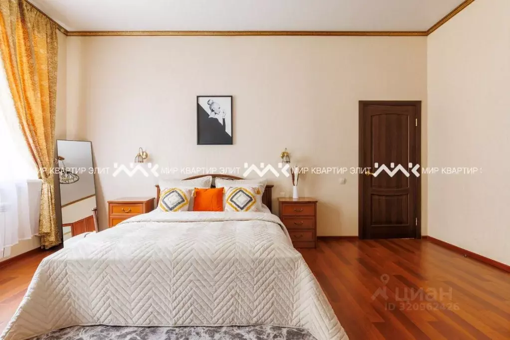 2-к кв. Санкт-Петербург наб. Канала Грибоедова, 22 (75.0 м) - Фото 1