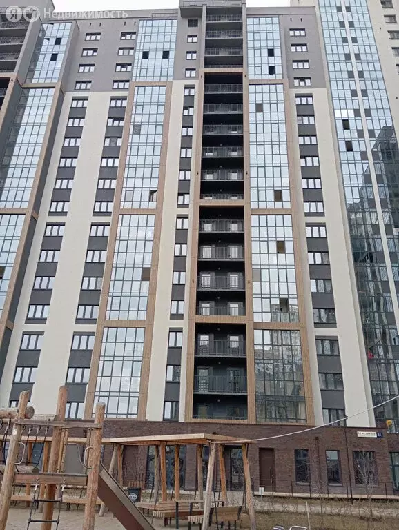 3-комнатная квартира: Екатеринбург, улица Академика Ландау, 14 (71.8 ... - Фото 1