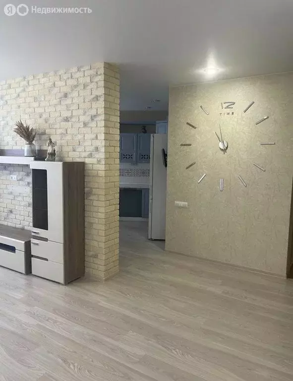 2-комнатная квартира: Энгельс, Комсомольская улица, 117к2 (61 м) - Фото 1