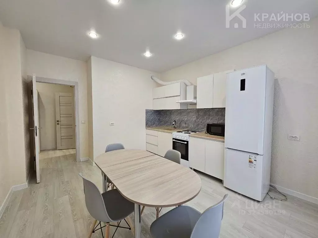 2-к кв. Воронежская область, Воронеж просп. Труда, 139Бк1 (55.9 м) - Фото 0